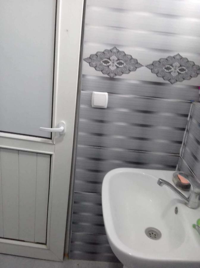 ホテルUdabno Naili エクステリア 写真